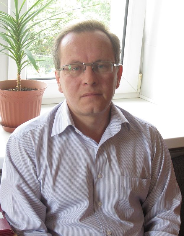 ведущий специалист Александр Молотихин.jpg